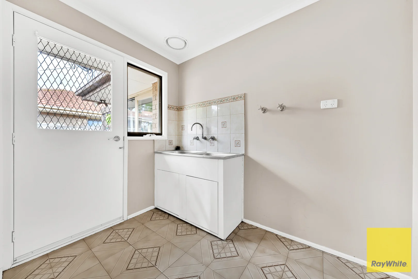 Additional image 13 of 17 Derwent Road, Werribee VIC 3030