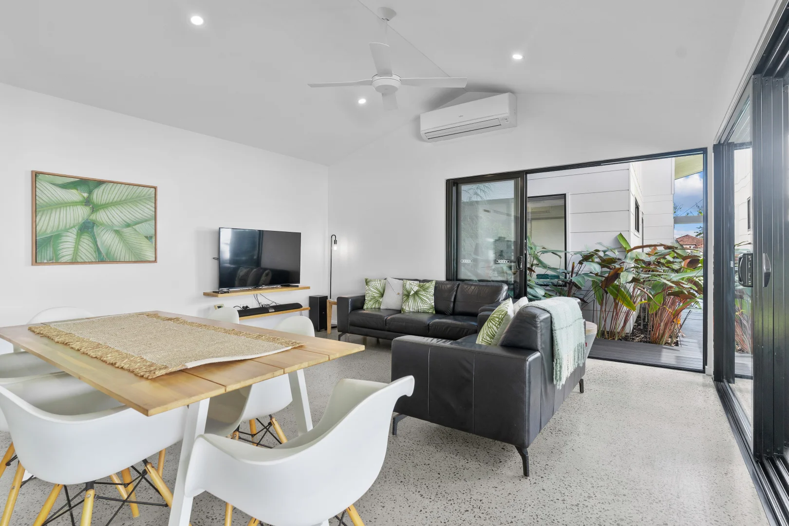 Additional image 10 of 11 Holland Street, Wongaling Beach QLD 4852