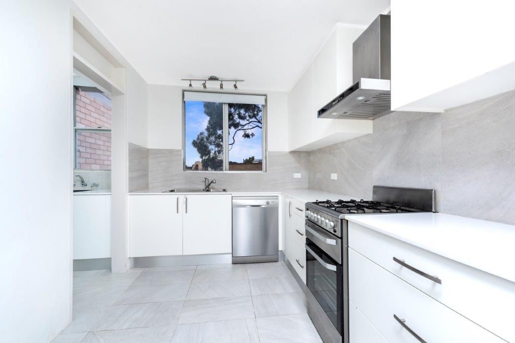 2 bedrooms Apartment / Unit / Flat in 5/2 Bortfield Drive CHISWICK NSW, 2046