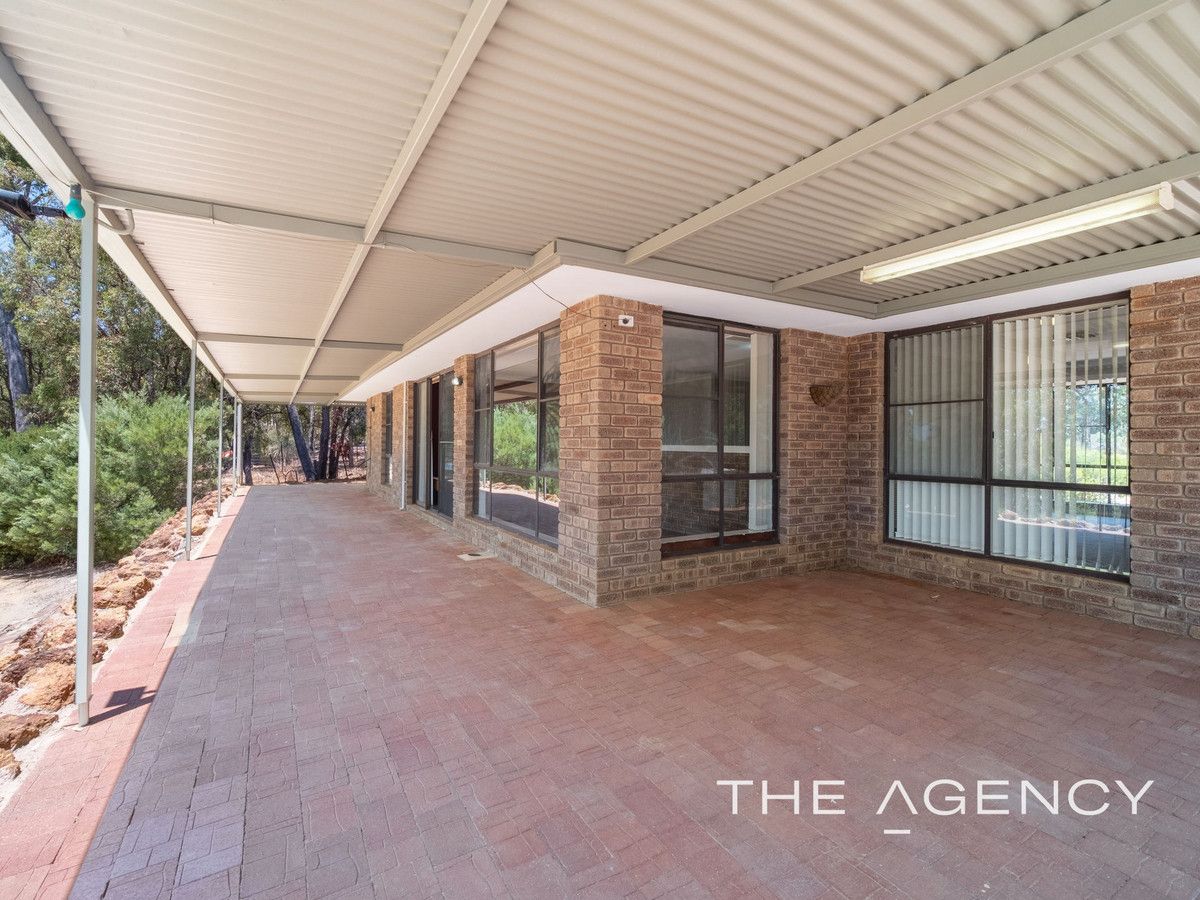 116 Grevillea Place, Morangup WA 6083, Image 2