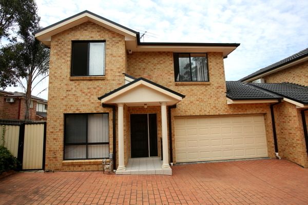 3/32 Stanbrook Street, Fairfield Heights NSW 2165, Image 0