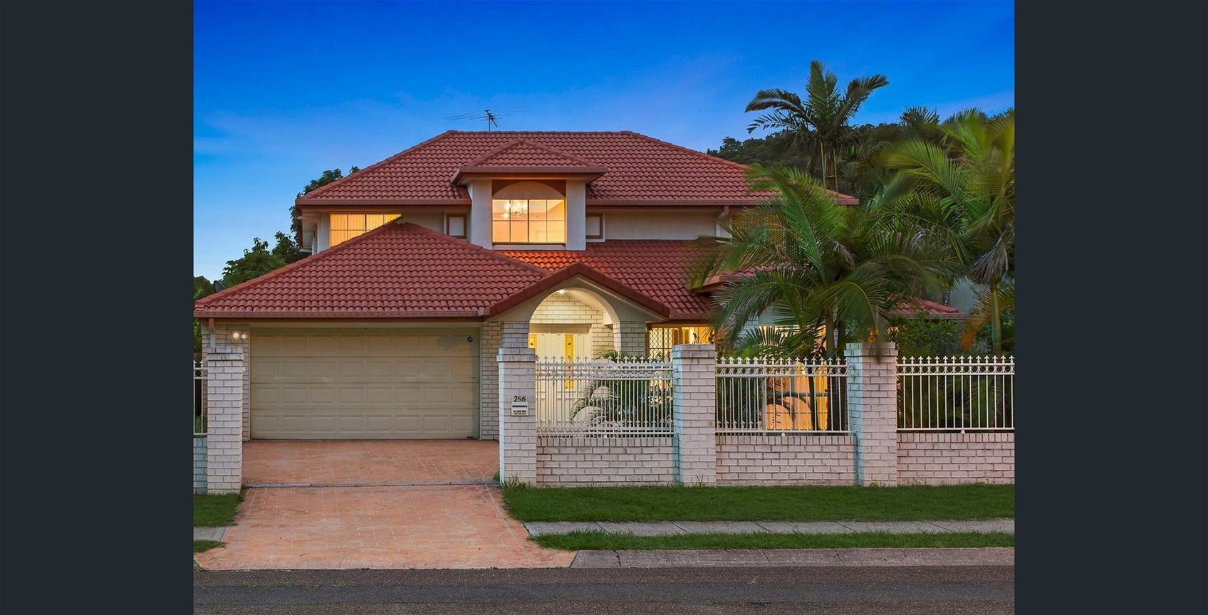 5 bedrooms House in 256 Chapel Hill Rd CHAPEL HILL QLD, 4069