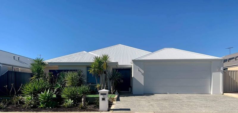 4 bedrooms House in 16 Buttermere Approach WAIKIKI WA, 6169