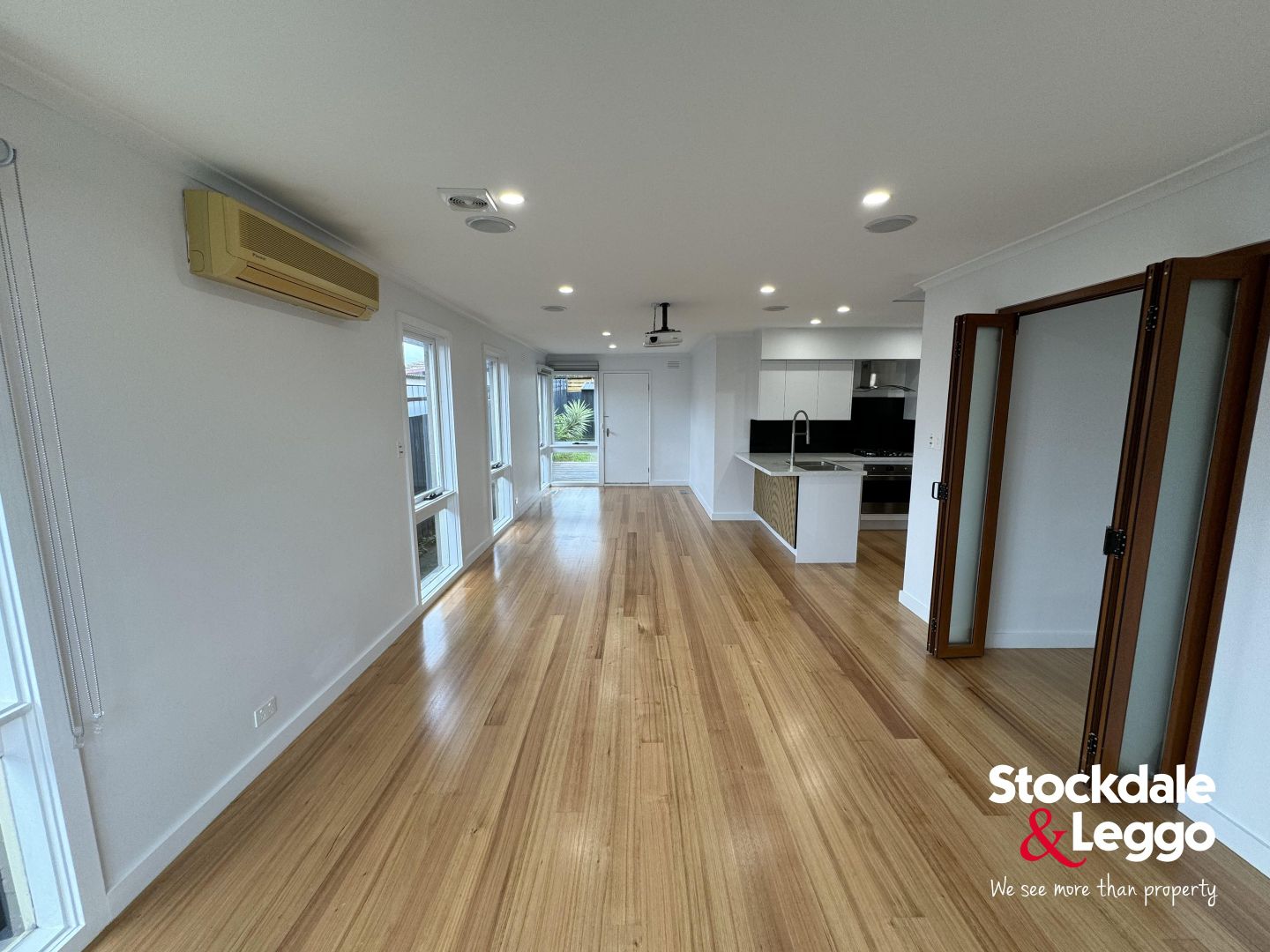 170 Erinbank Crescent, Westmeadows VIC 3049 House For Rent 580