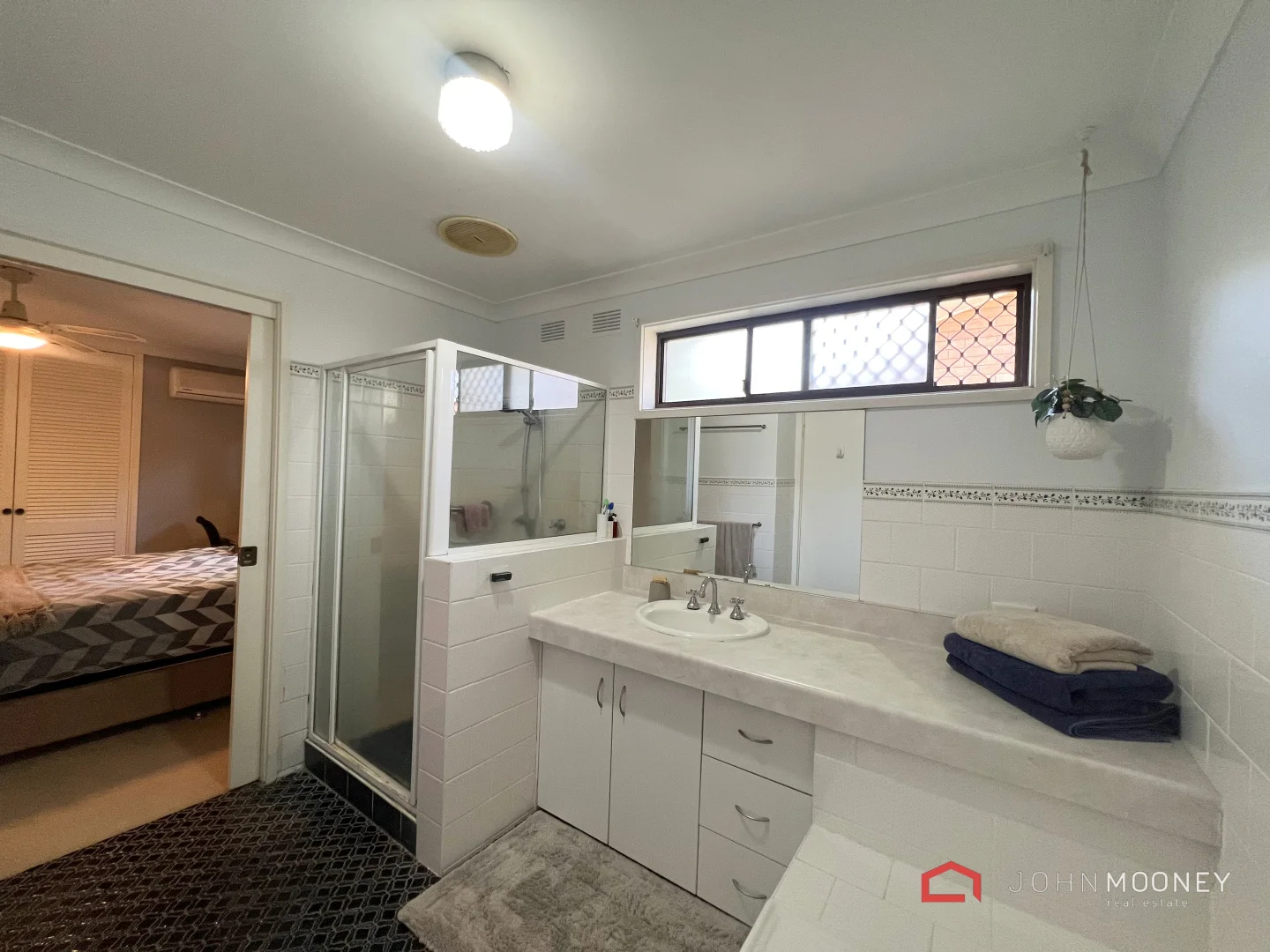 Additional image 6 of 19 Norfolk Avenue, Lake Albert NSW 2650