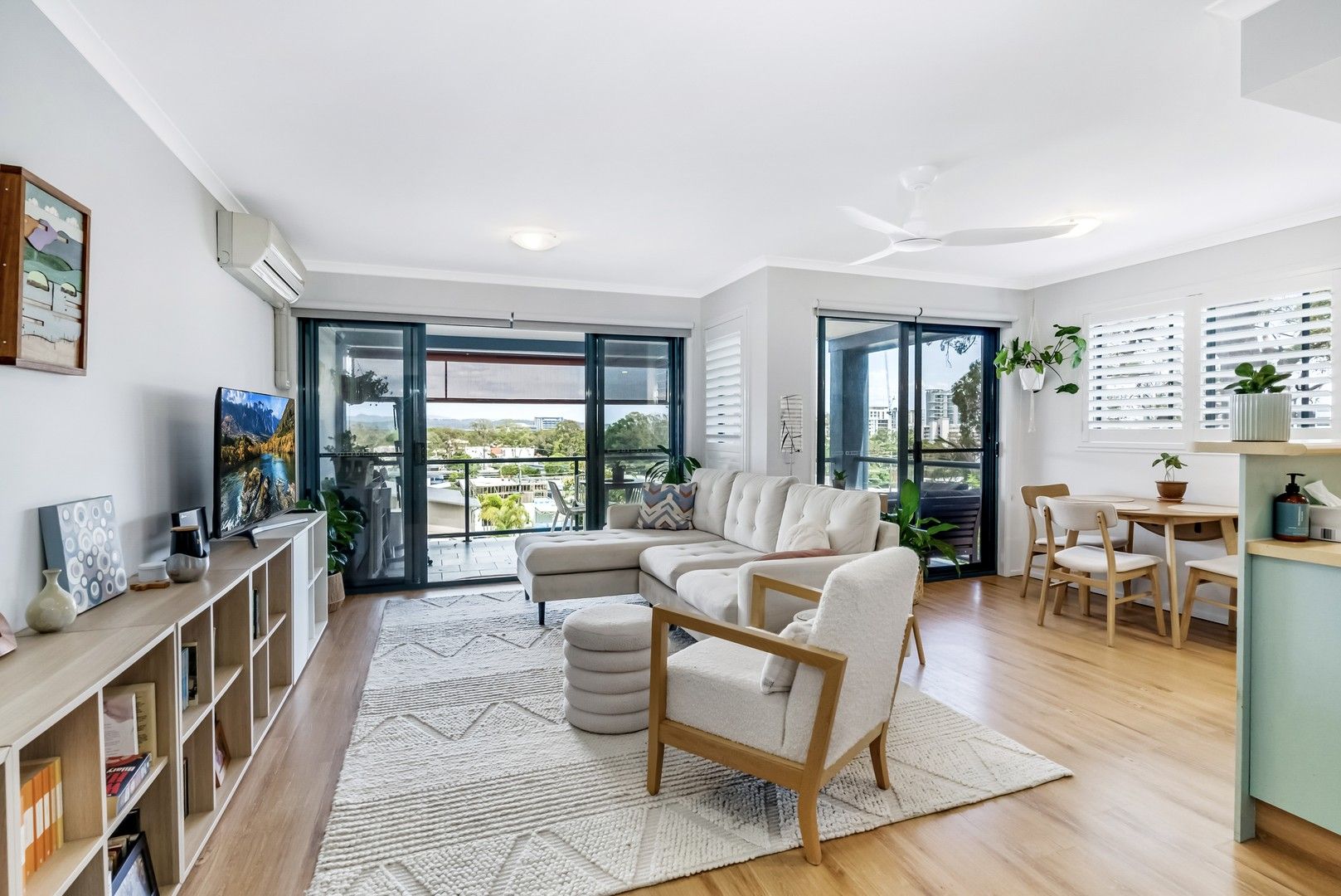 2 bedrooms Apartment / Unit / Flat in 12/7 Stapylton Street COOLANGATTA QLD, 4225