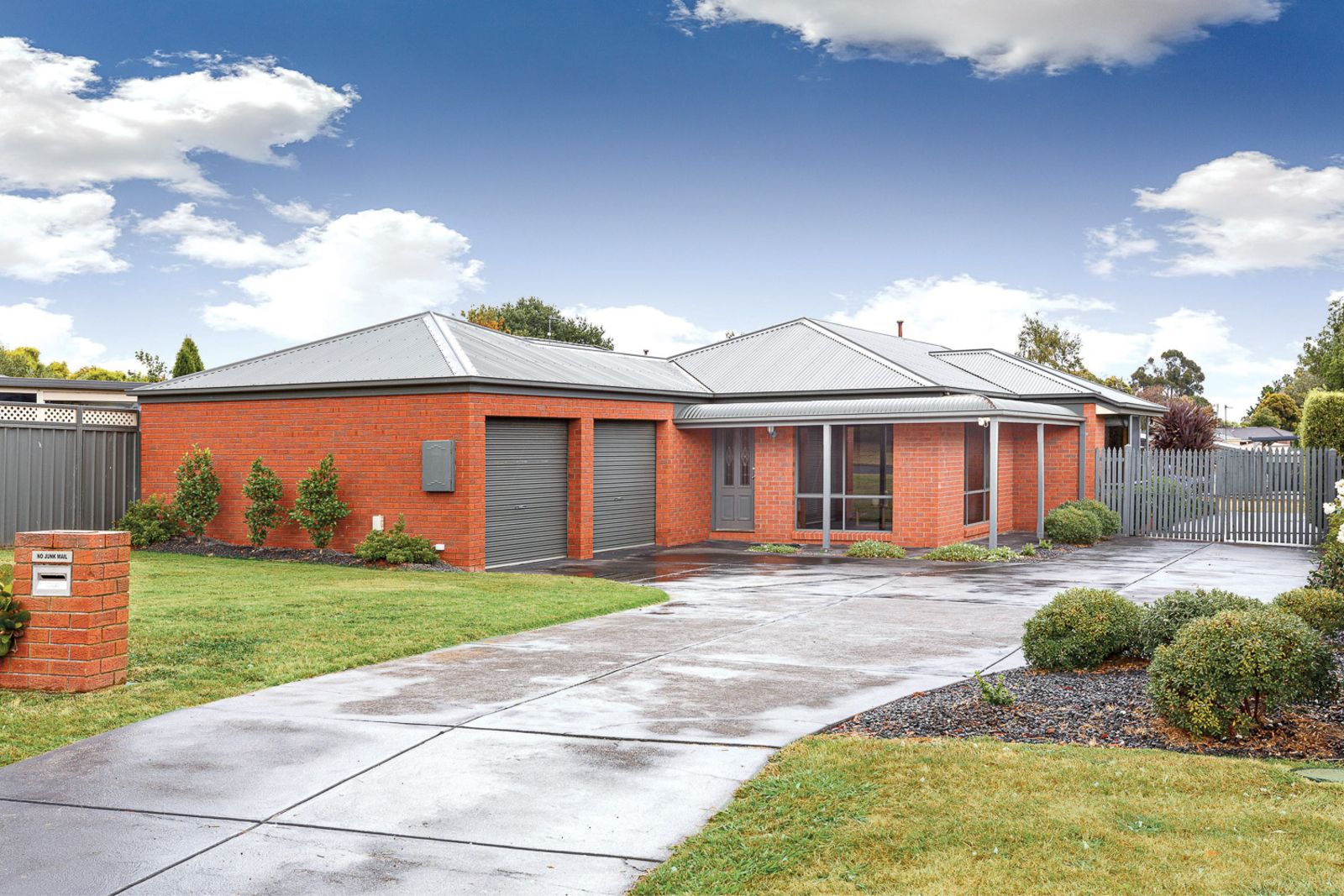 4 bedrooms House in 590 Kline Street CANADIAN VIC, 3350