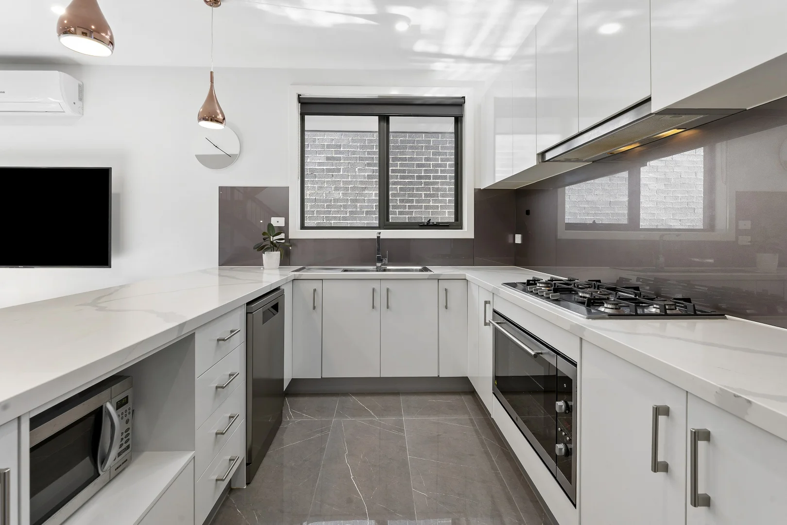 Additional image 4 of 2/4 Howard Avenue, Ringwood East VIC 3135
