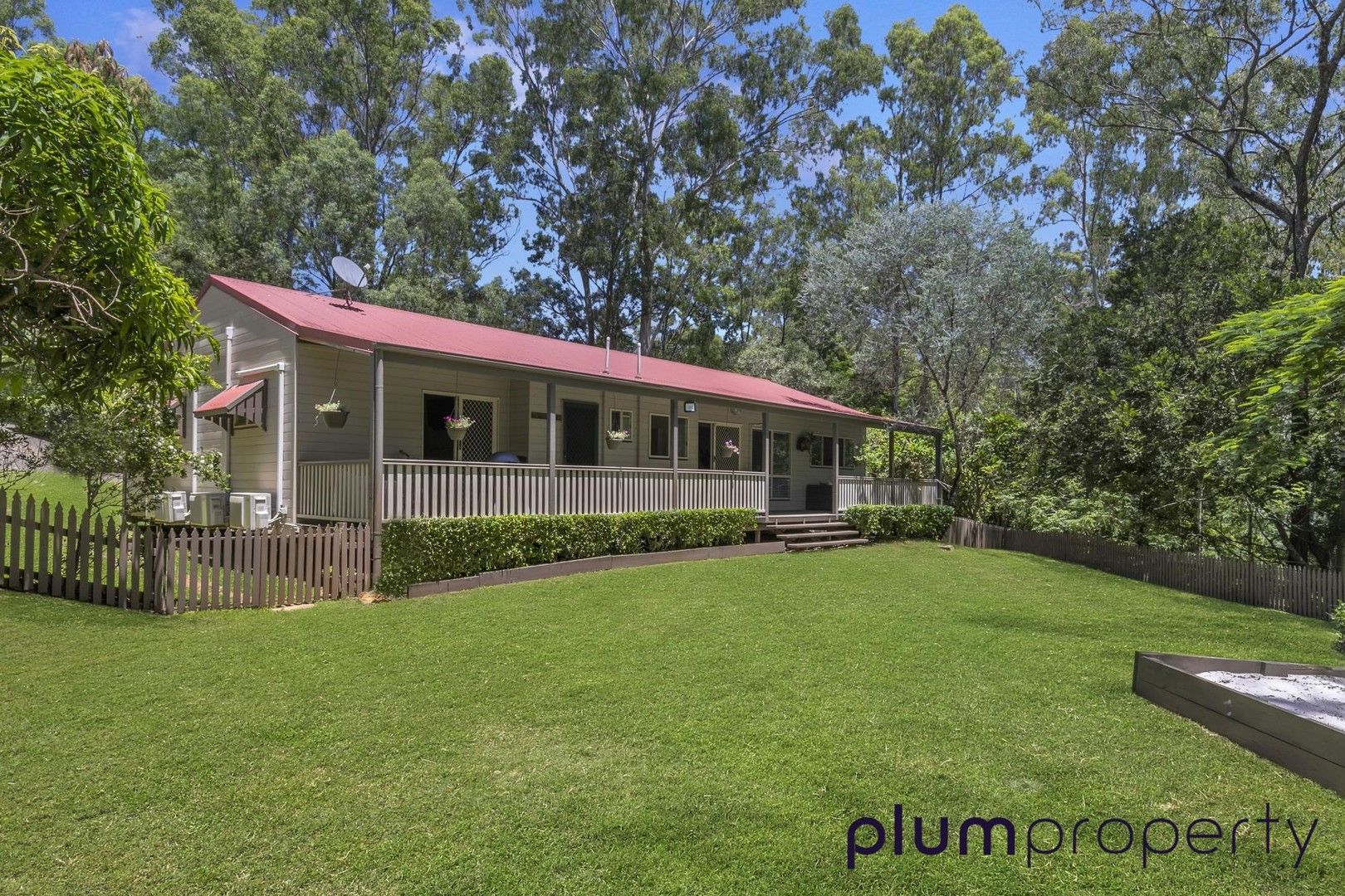 4 bedrooms House in 39 Riversleigh Road BELLBOWRIE QLD, 4070