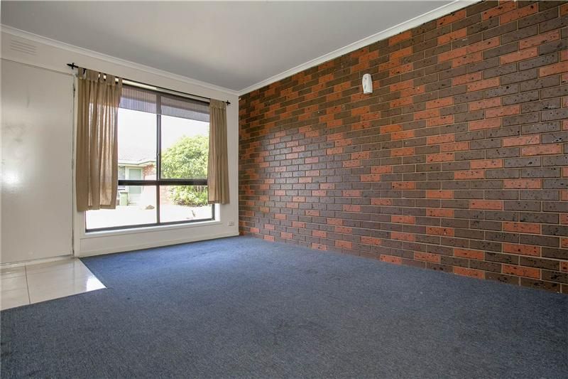 6/220 Wilsons Road, WHITTINGTON VIC 3219, Image 2