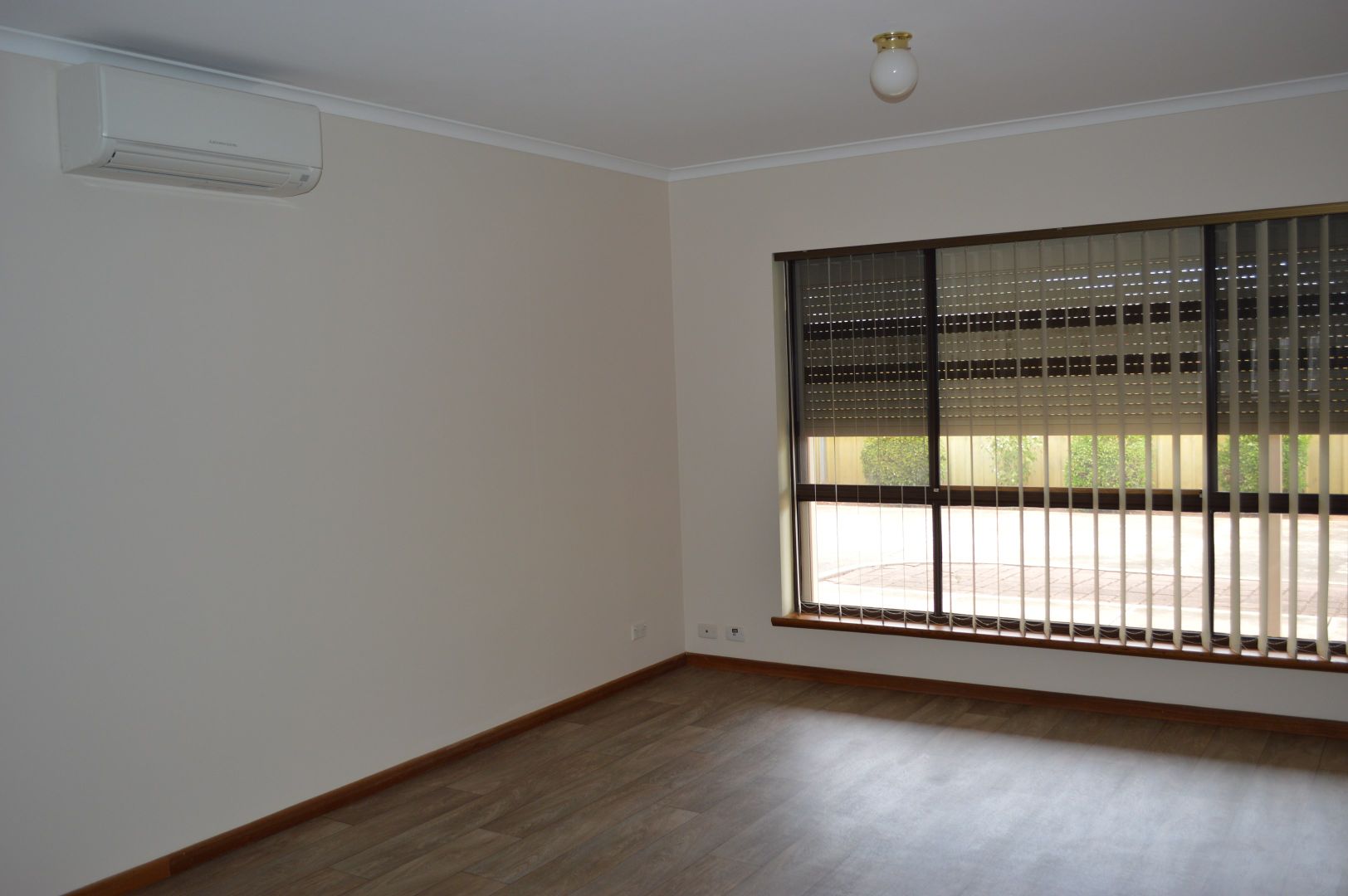 unit 2/10 Samuel Street, Smithfield SA 5114, Image 2