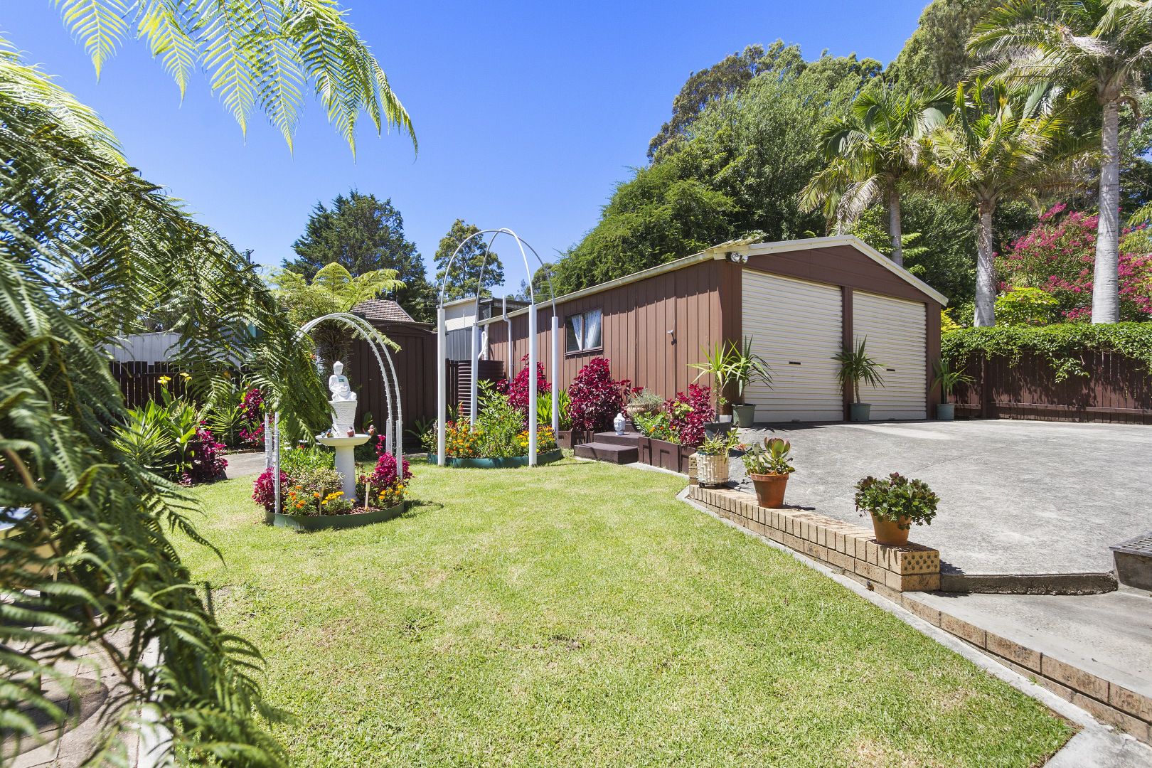 11 Clare Crescent, Batehaven NSW 2536, Image 2