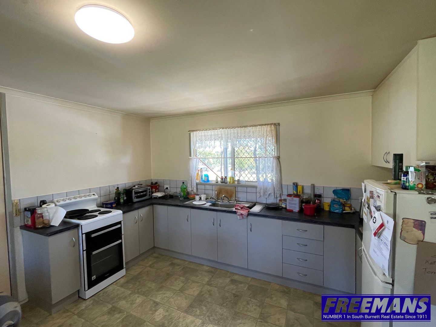 14 Deakin Crescent, Nanango QLD 4615, Image 2