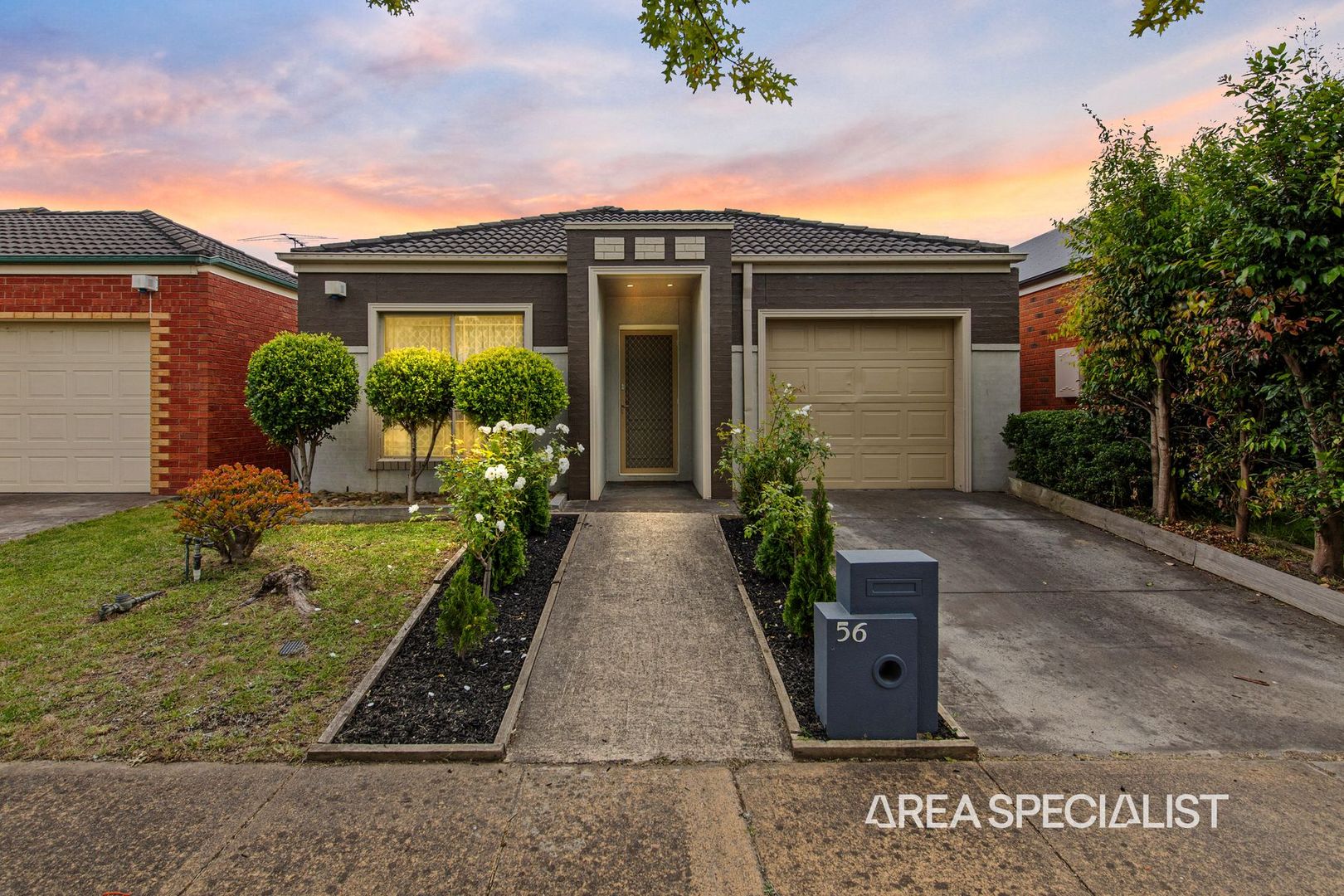 56 Oaklands Way, Pakenham VIC 3810