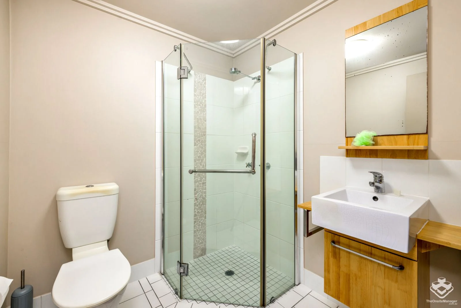 Additional image 14 of ID:21171568/22-24 Ward Street, Mooroobool QLD 4870