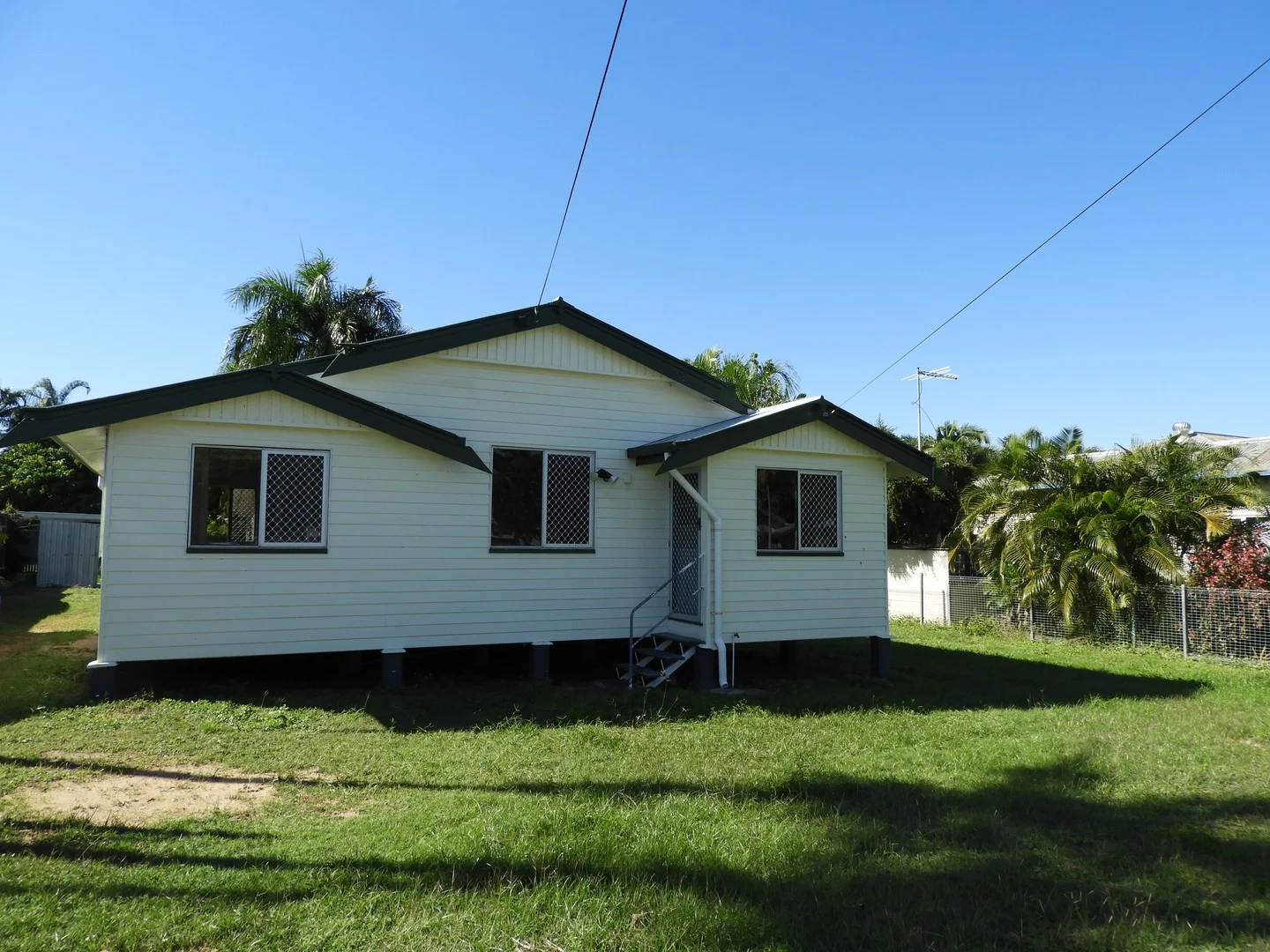 4 O'Reilly Street, Mundingburra QLD 4812 - House For Rent | Domain