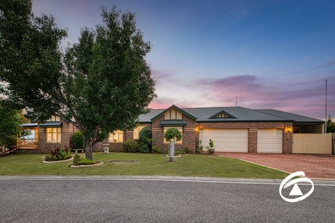 Picture of 1 Astrid Court, BERWICK VIC 3806