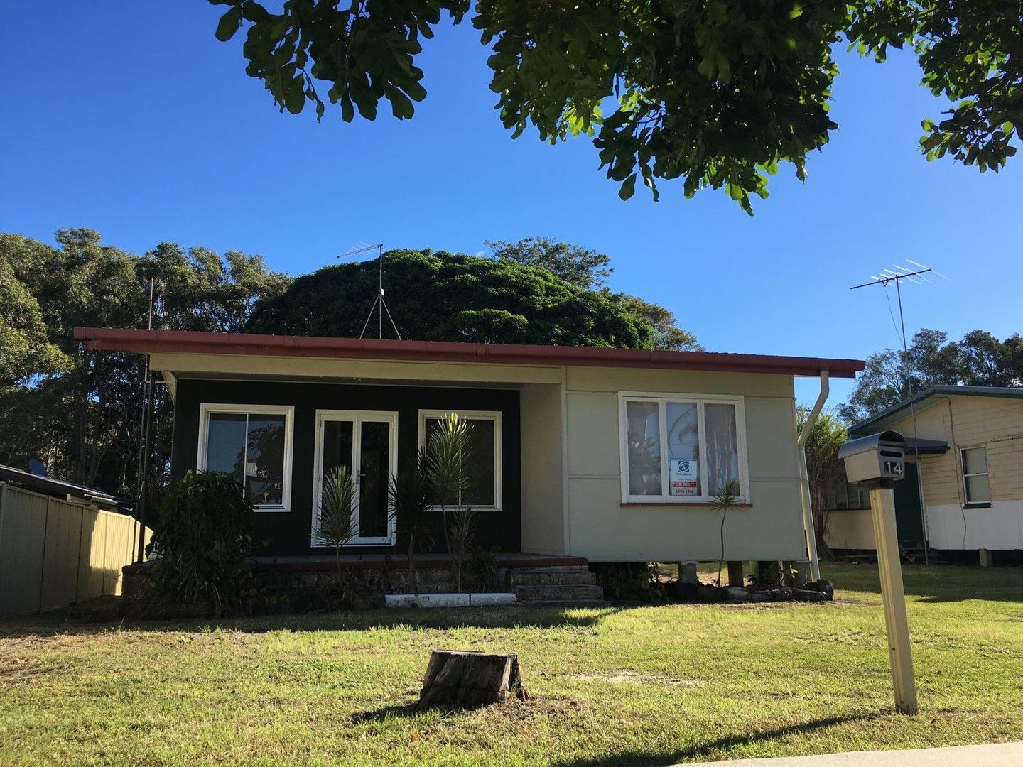 2 bedrooms House in 14 North Street WOORIM QLD, 4507