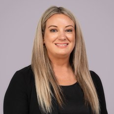 Jess Clasohm, Property manager
