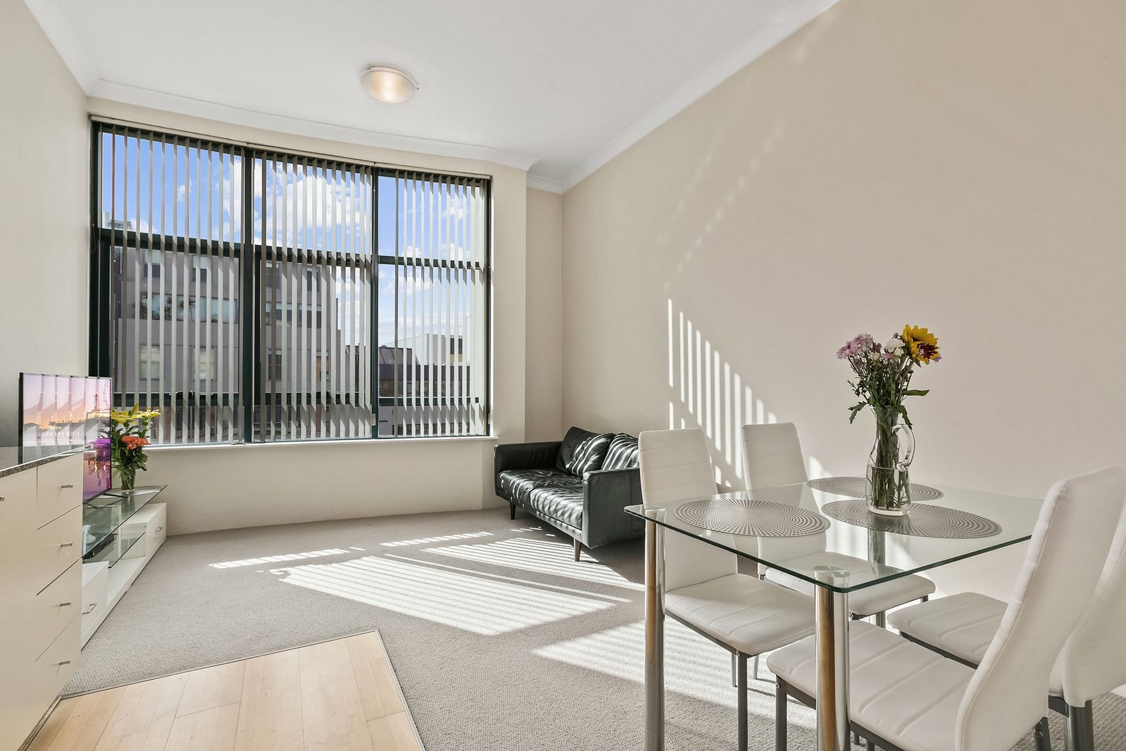 1 bedrooms Apartment / Unit / Flat in 207/99 Military Road NEUTRAL BAY NSW, 2089