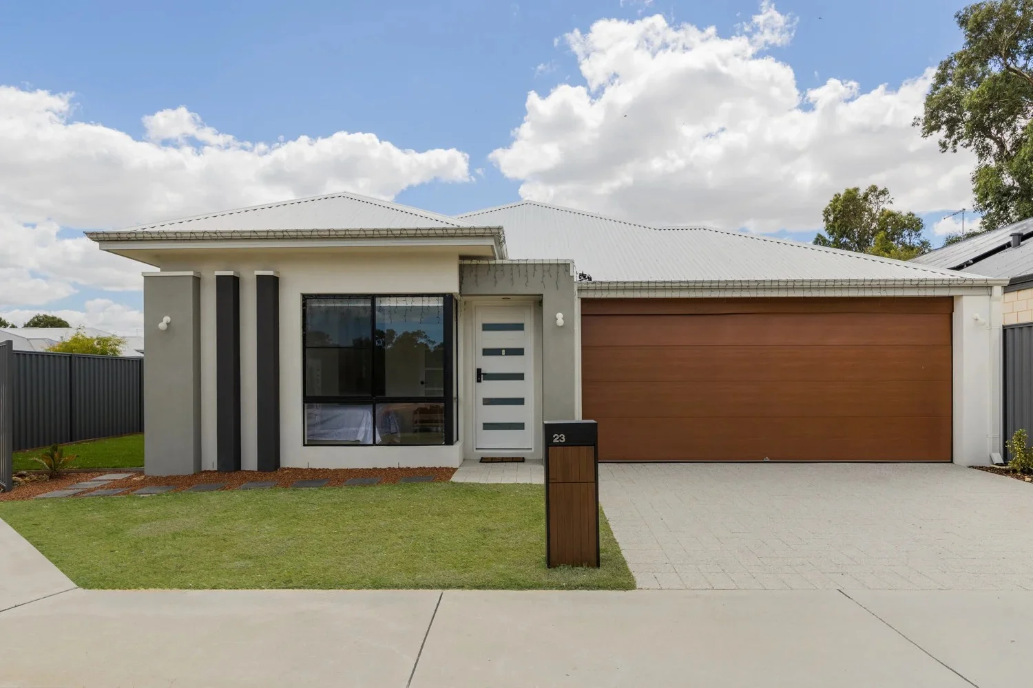 23 Churchyard Avenue, Wellard WA 6170