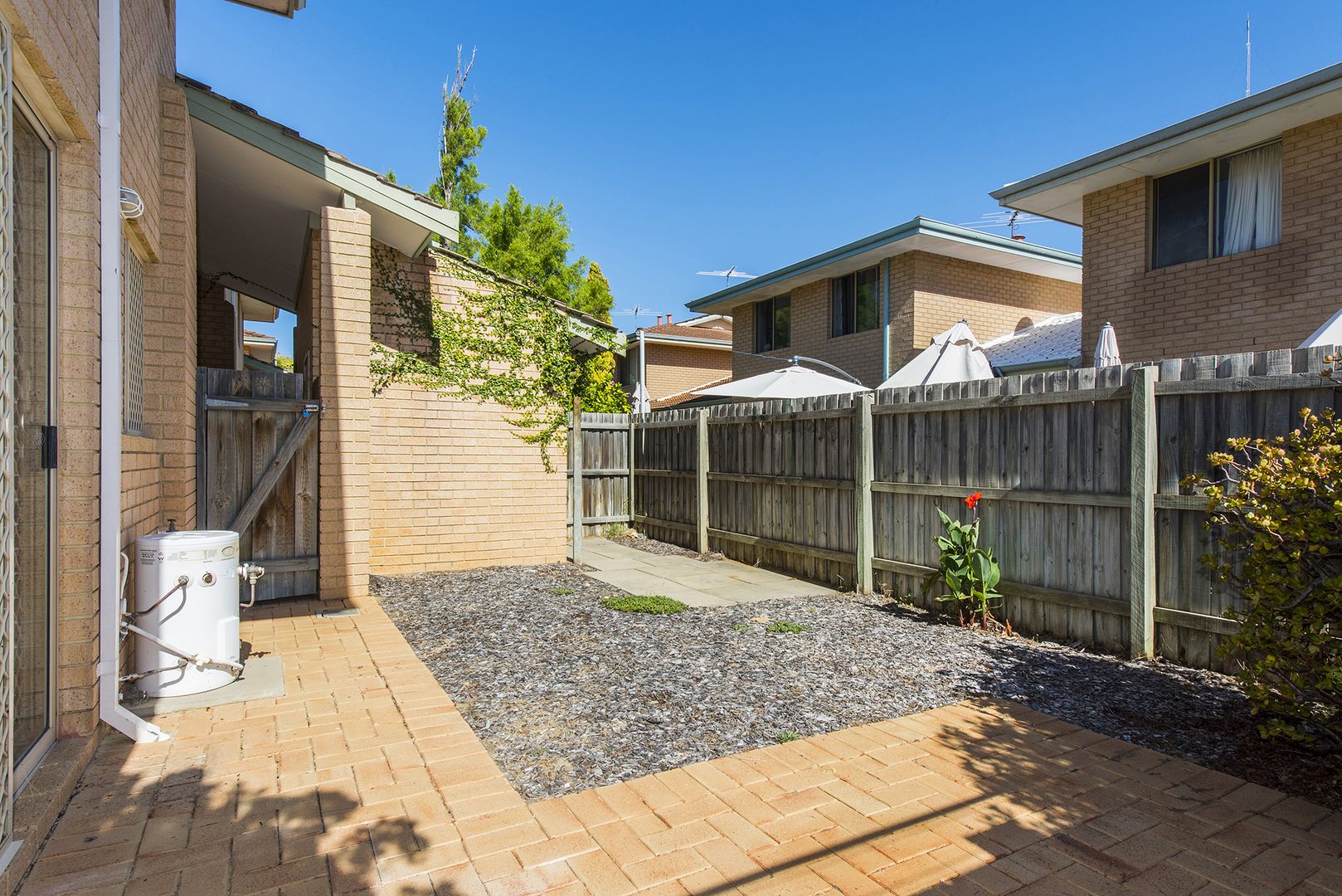 1/17 Cayley Street, Glendalough WA 6016, Image 1