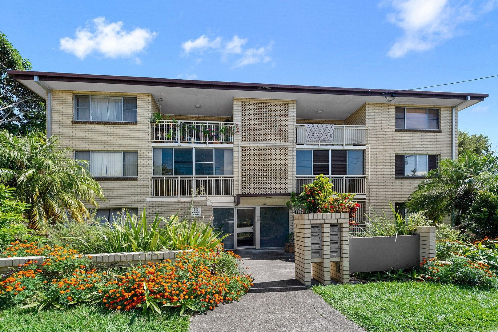 2 bedrooms Apartment / Unit / Flat in 1/210 Bonney Avenue CLAYFIELD QLD, 4011