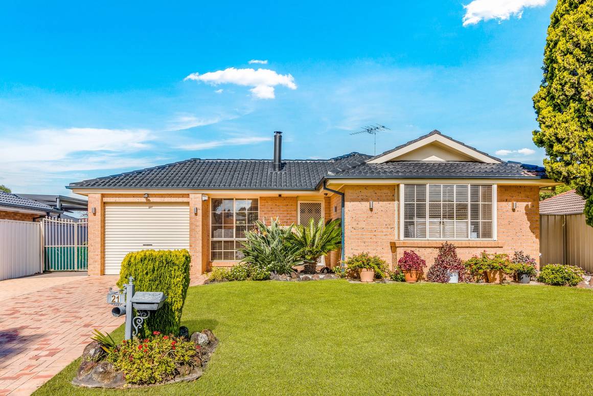 Picture of 21 Tamworth Crescent, HOXTON PARK NSW 2171