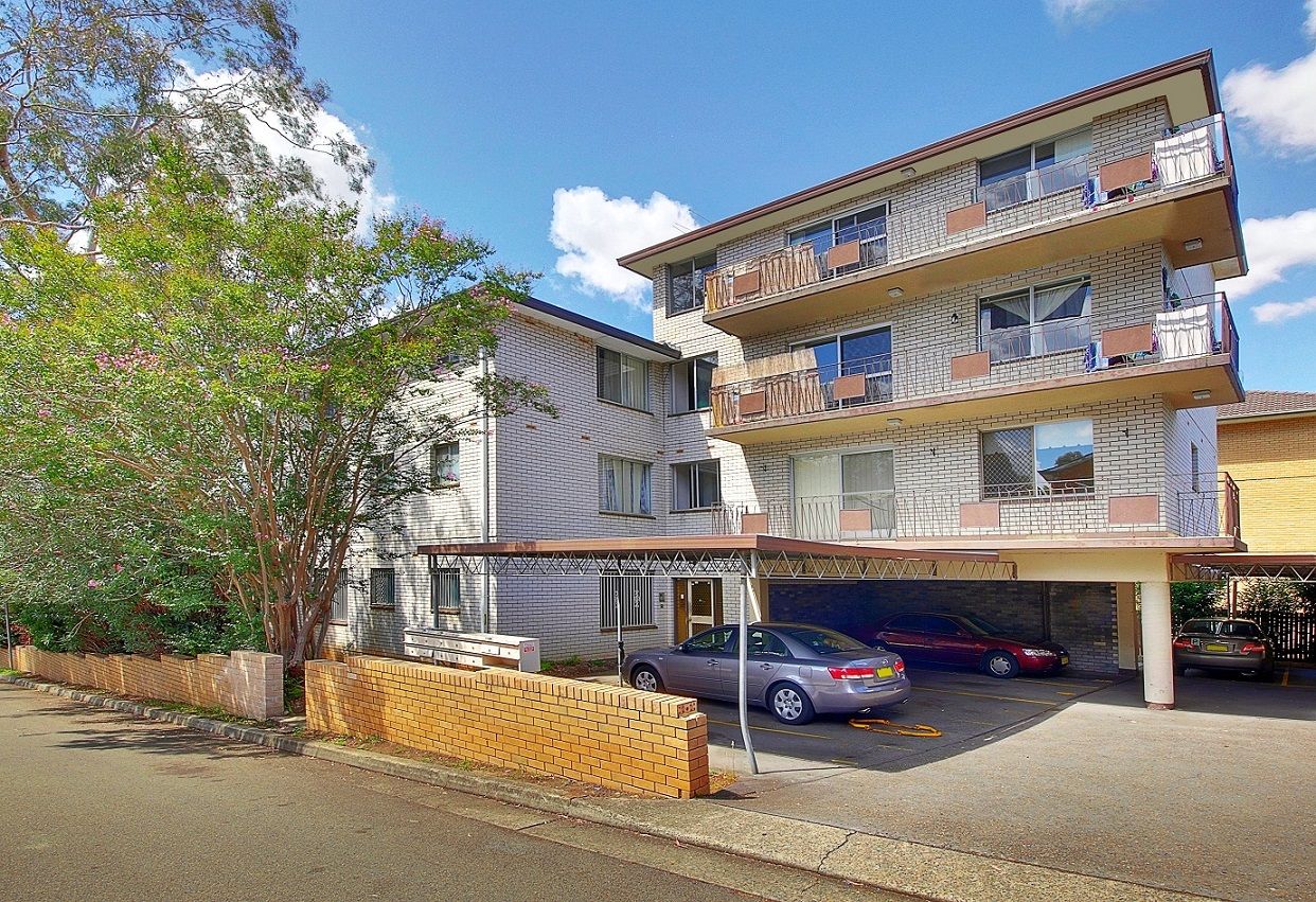 2 bedrooms Apartment / Unit / Flat in 3/1 Pitt St PARRAMATTA NSW, 2150