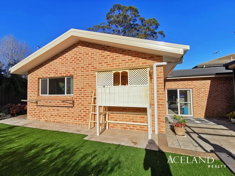 2 bedrooms House in 14A Rydal Ave CASTLE HILL NSW, 2154