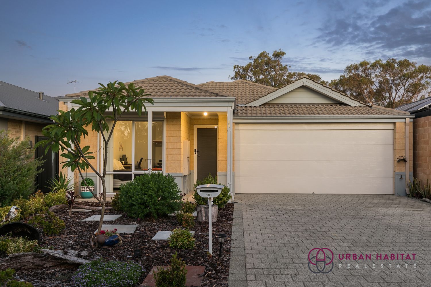 3 bedrooms House in 101 Wake Way WELLARD WA, 6170
