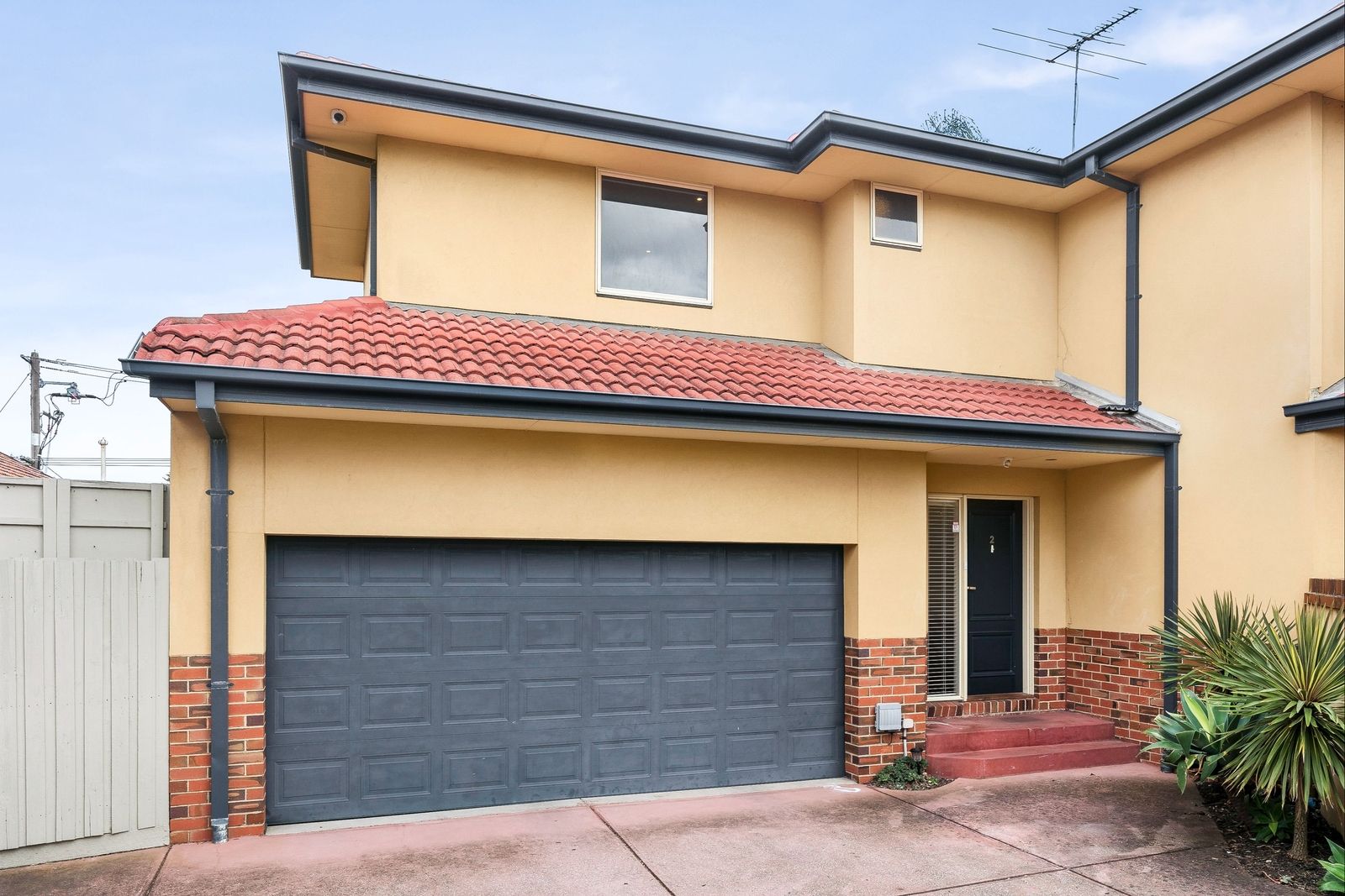 3 bedrooms Townhouse in 2/318 Buckley Street ESSENDON VIC, 3040