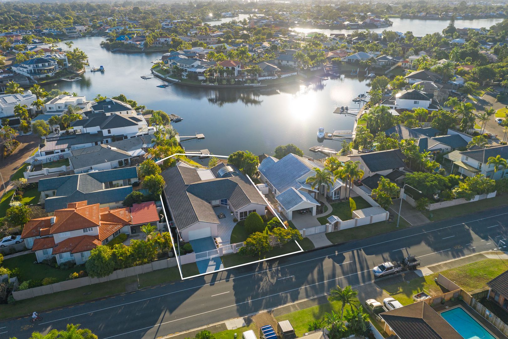 367 Rio Vista Boulevard, Mermaid Waters QLD 4218, Image 1