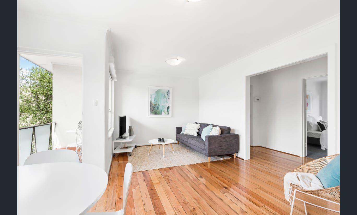 2 bedrooms Apartment / Unit / Flat in 10/36 Westbury Street ST KILDA EAST VIC, 3183