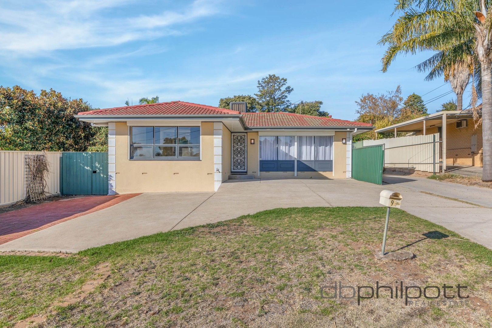 3 bedrooms House in 9 Folkstone Street MODBURY HEIGHTS SA, 5092