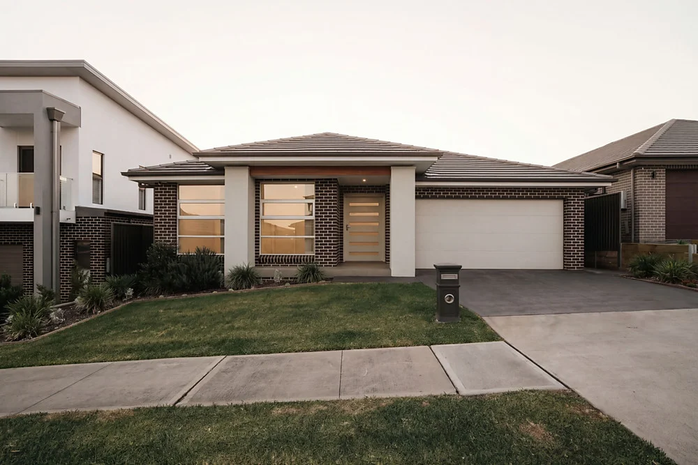 Primary image of 33 Fieldhouse Circuit, Campbelltown NSW 2560