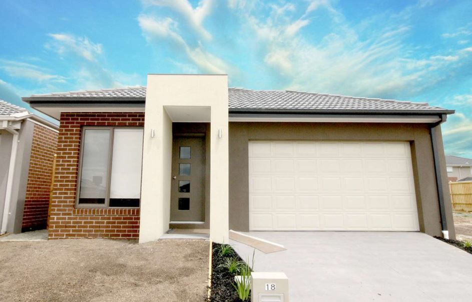 18 Barcelona Avenue, Clyde North VIC 3978, Image 0