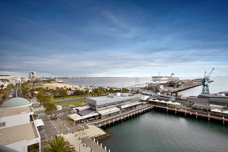 2 bedrooms Apartment / Unit / Flat in 802/107 Beach Street PORT MELBOURNE VIC, 3207
