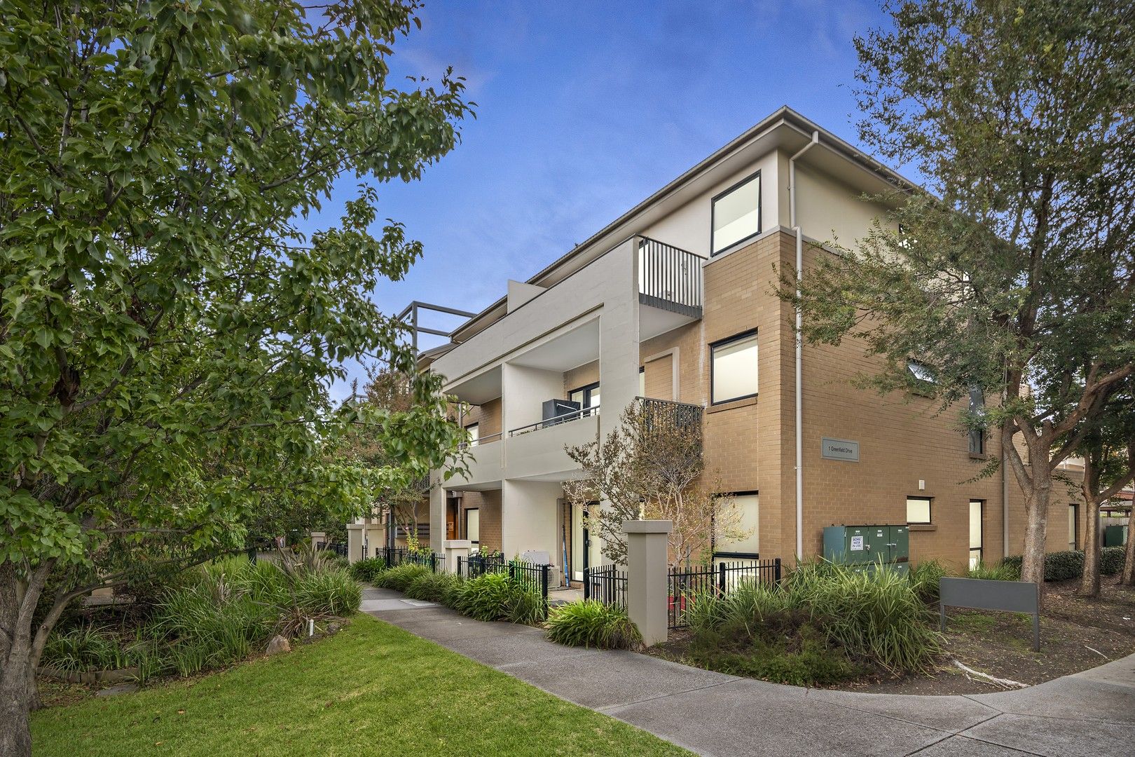 13/1 Greenfield Drive, Clayton VIC 3168, Image 1