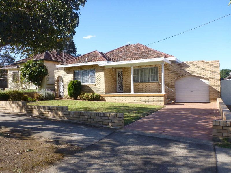 82 Mountview Avenue, Beverly Hills NSW 2209, Image 0