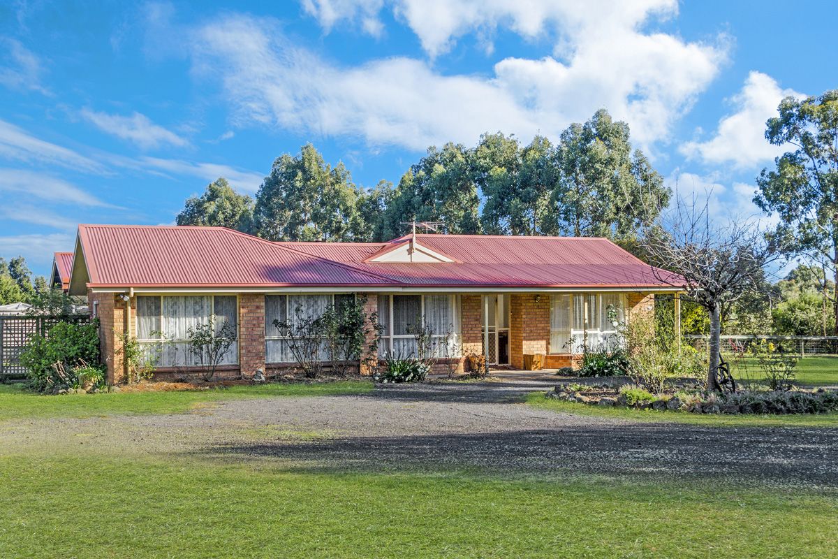 19 Paynes Road, Hamilton VIC 3300