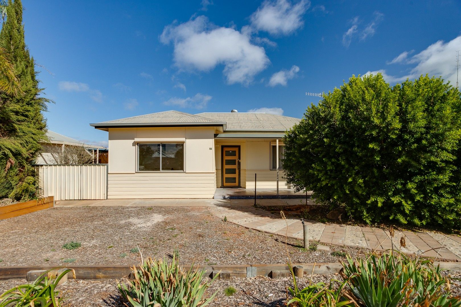 16 Fowles Street, Barmera SA 5345, Image 0