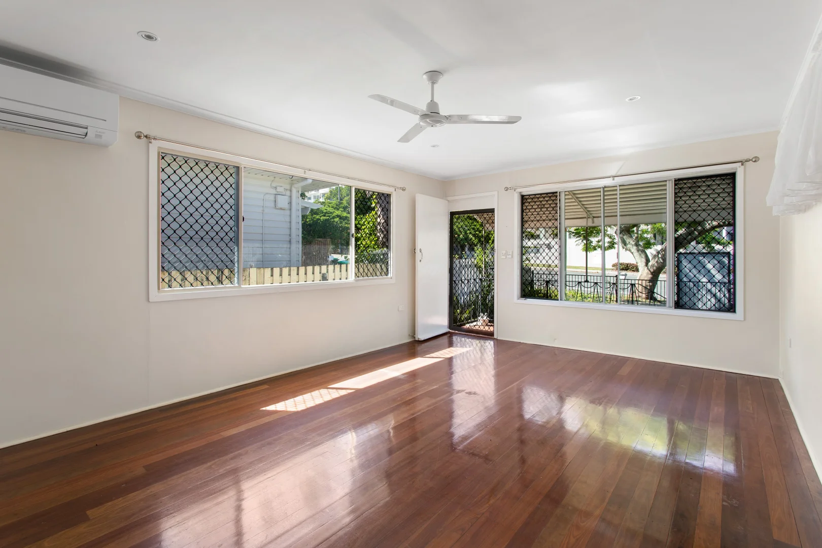 Additional image 5 of 42 Anzac Avenue, Redcliffe QLD 4020