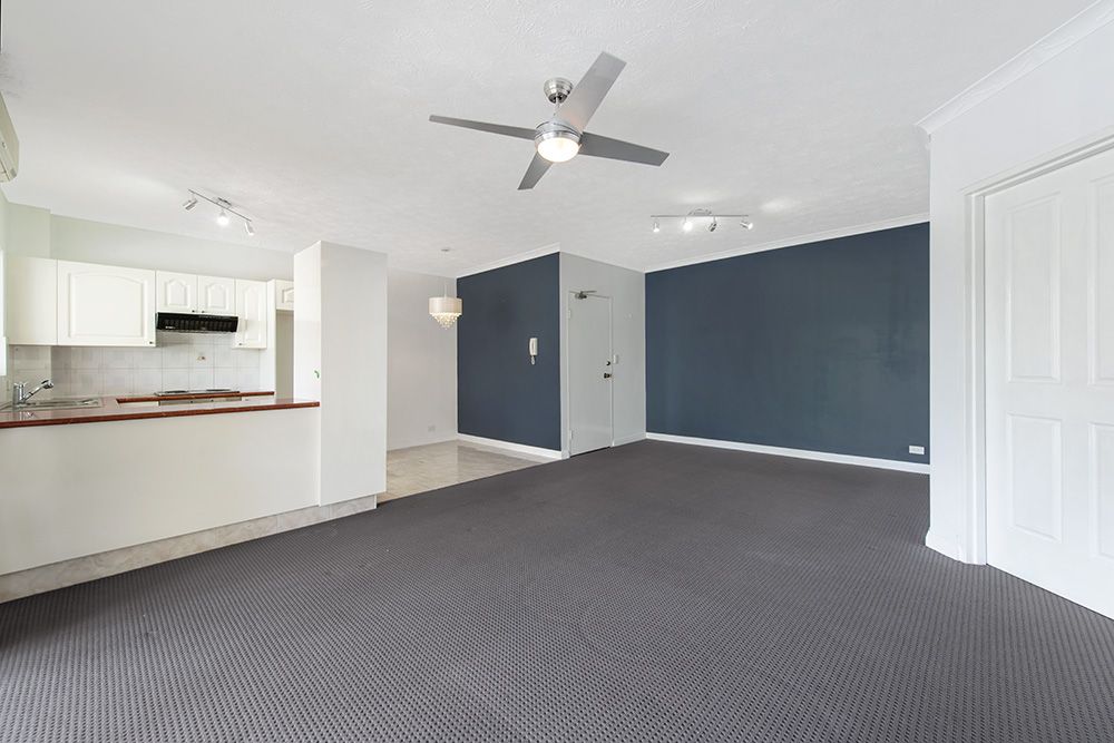 2 bedrooms Apartment / Unit / Flat in 4/110 Pashen Street MORNINGSIDE QLD, 4170
