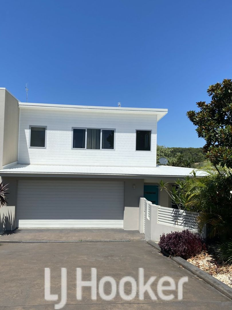 9/33-37 Emerald Drive, Diamond Beach NSW 2430, Image 2