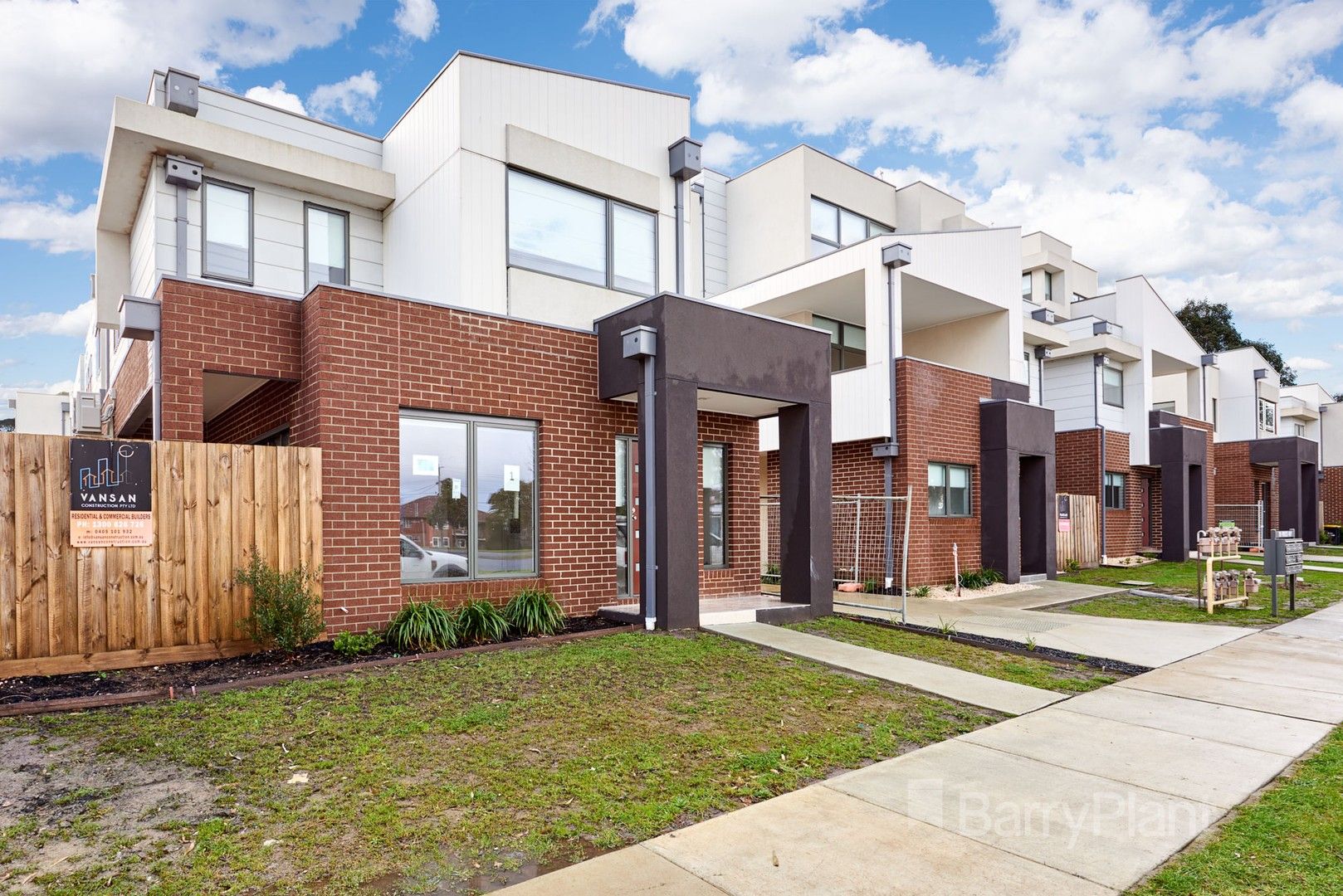 2 bedrooms Townhouse in 786 Princes Highway SPRINGVALE VIC, 3171