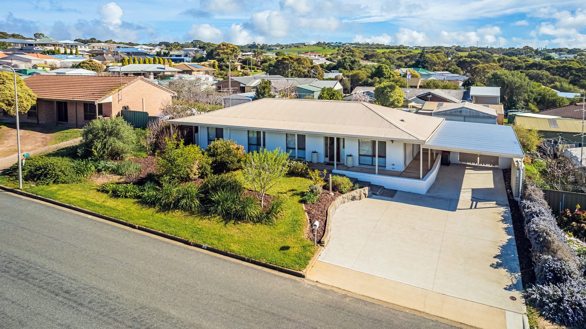 3 bedrooms House in 16 Flinders Avenue PORT LINCOLN SA, 5606