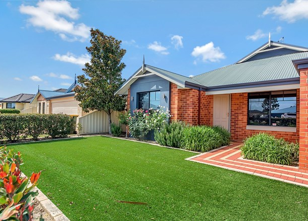 28 Clarafield Meander, Tapping WA 6065