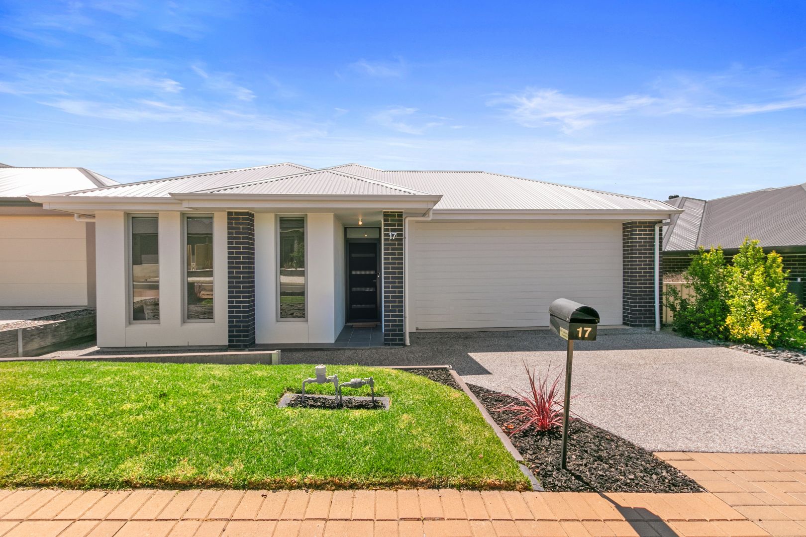 17 Fathom Crescent, Seaford Meadows SA 5169, Image 1