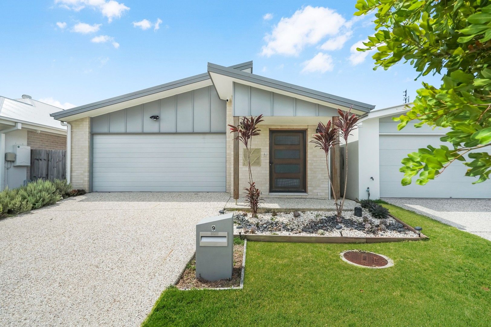 3 bedrooms House in 9 Chestnut Crescent CALOUNDRA WEST QLD, 4551